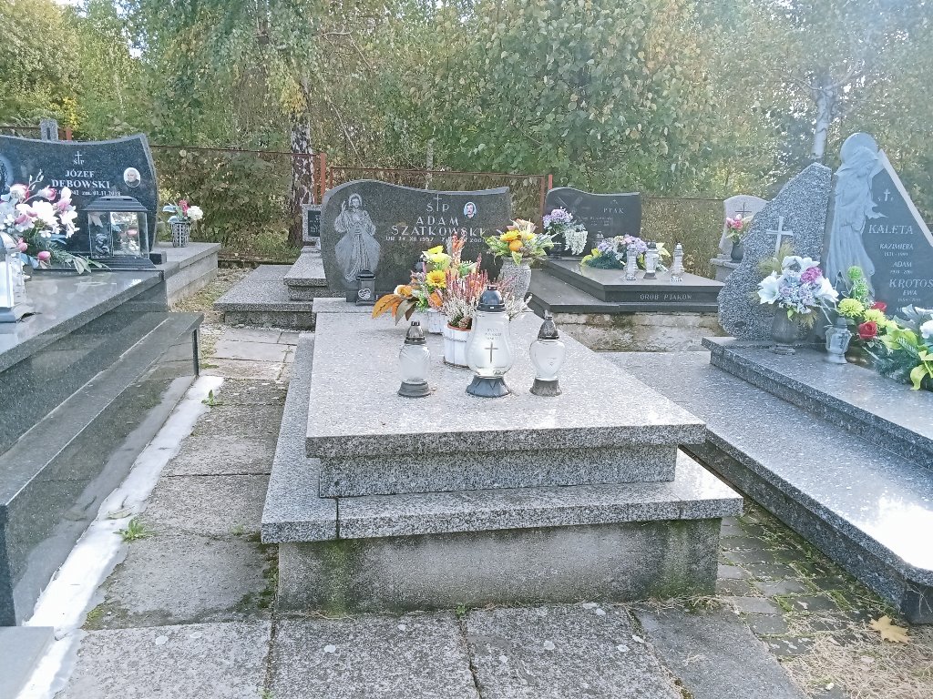 Grób Adam Szatkowski