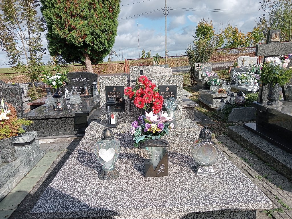 Grób Tadeusz Kawaler